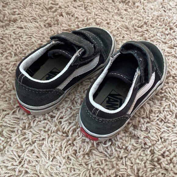 Vans - Picture 2 of 3